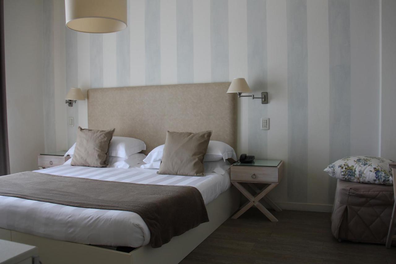 Bijou Hotel