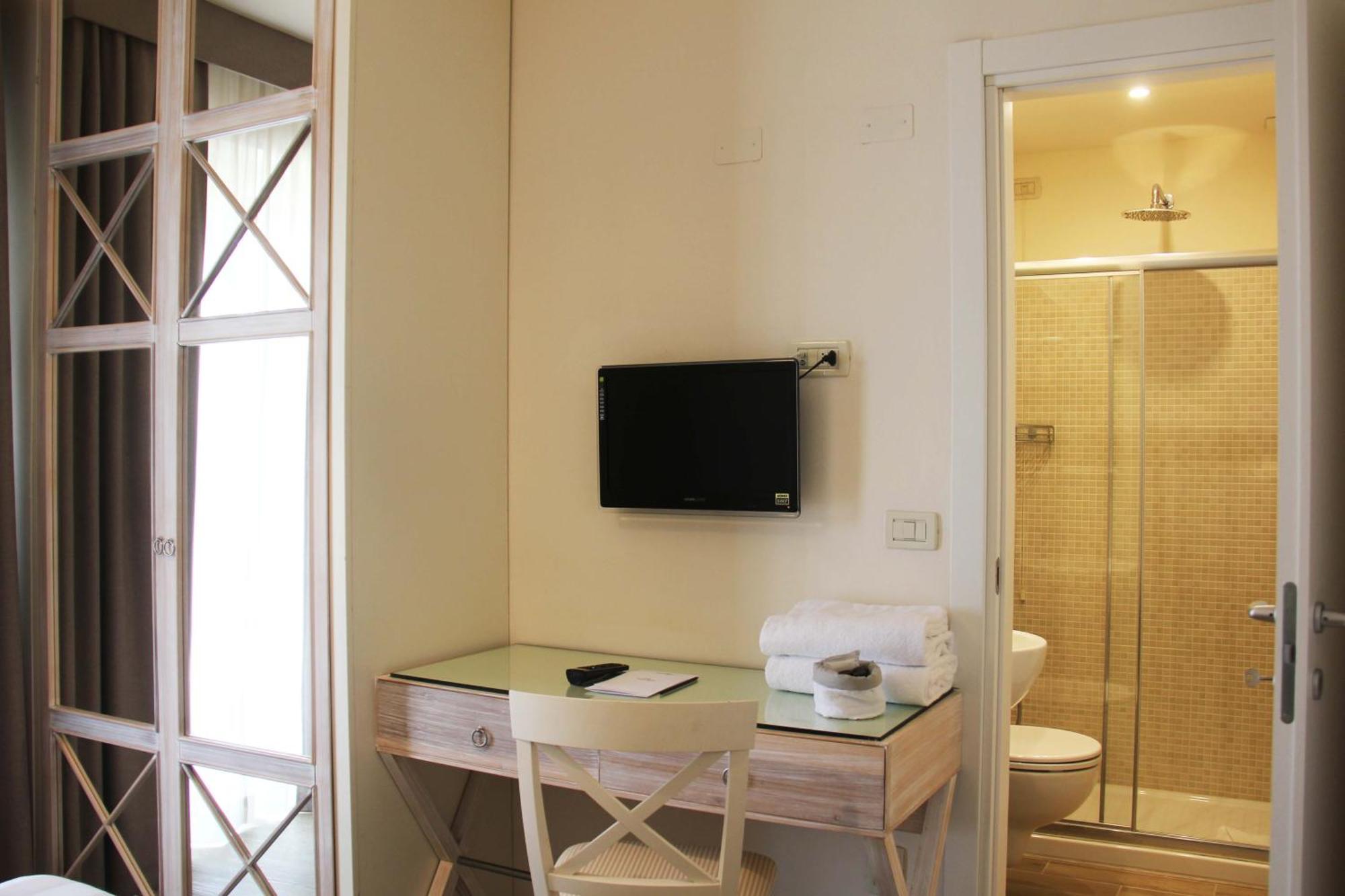 Hotel Bijou